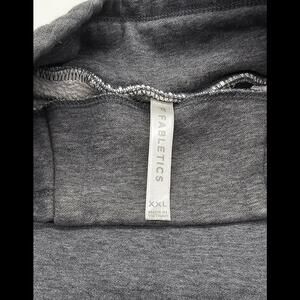 Fabletics Sweatshirt Women's size XXL Gray